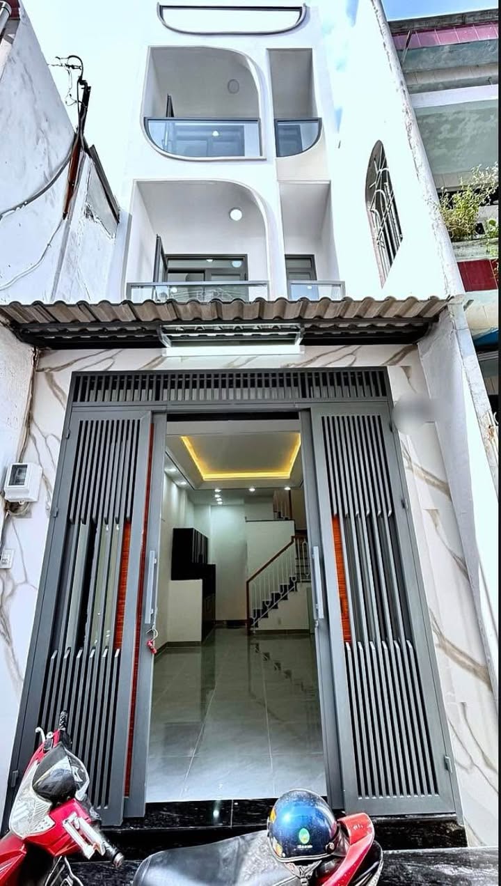 Nhà mới hẻm xe hơi Âu Dương Lân Quận 8 33m² giá 6.5 tỷ - Sổ hồng riêng, thương lượng!