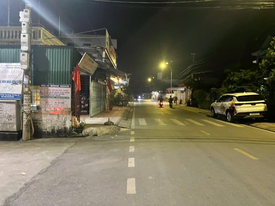 Đất thổ cư Thụy Hương 150m² giá 2 tỷ - Khu vực tiện ích không thể bỏ qua!