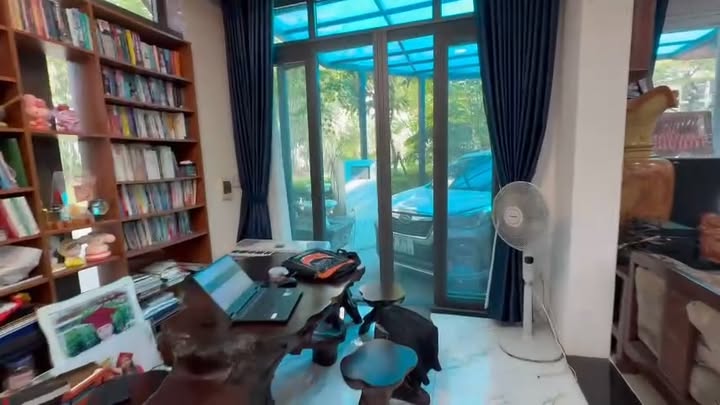 Nhà phố sân vườn lô góc Eco Xuân, 180m² giá 15 tỷ - Sẵn sàng vào ở!