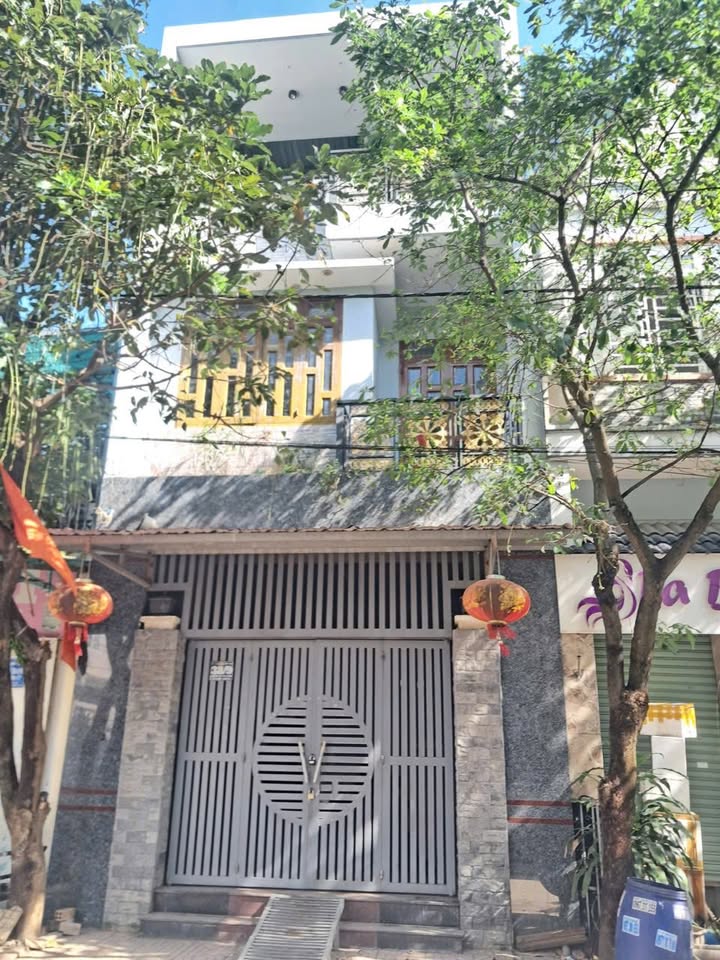 Nhà phố Đông Hòa, Dĩ An 60m² giá 4.85 tỷ - Sẵn sàng vào ở ngay!