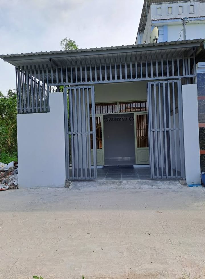 Nhà Phú Hòa Thủ Dầu Một 130m² giá chỉ 2.85 tỷ - Cơ hội đầu tư tuyệt vời!