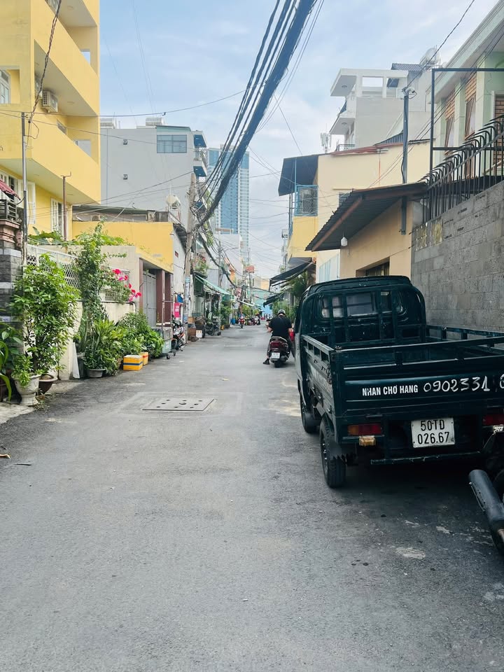 Đất xây dựng Võ Duy Ninh 50m² giá 5,15 tỷ - Sổ đỏ chính chủ, công chứng ngay!