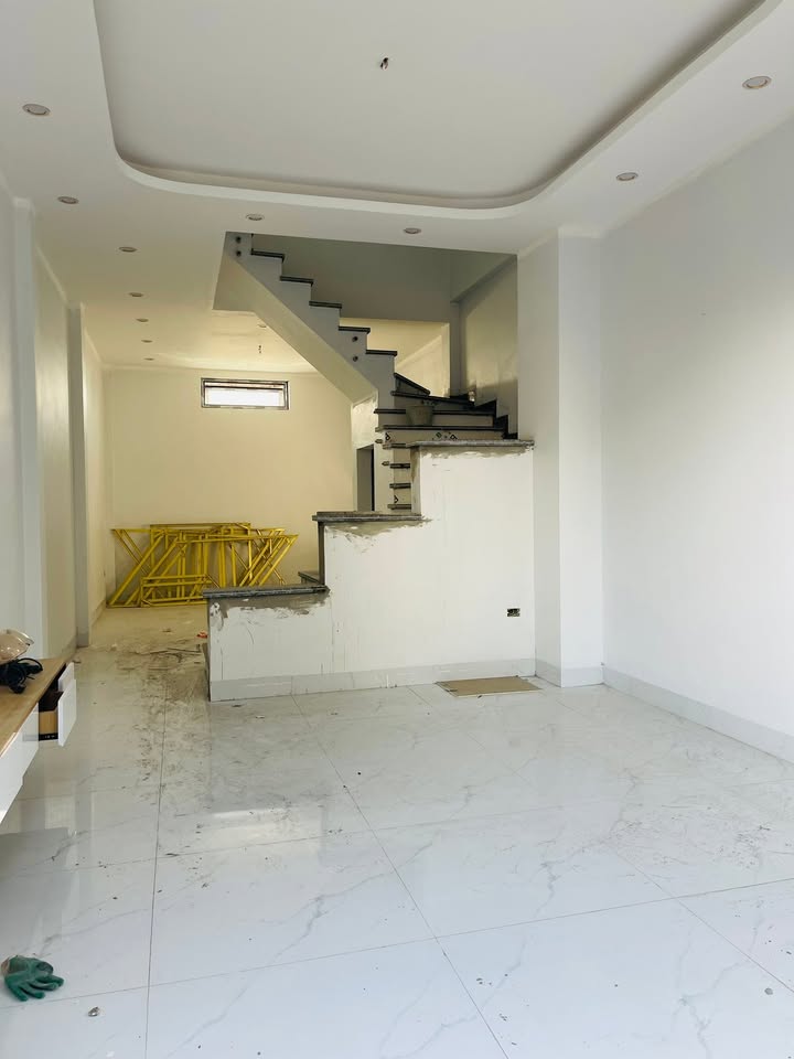 Nhà 3 tầng Phú Sơn 50m² giá 2.3 tỷ - Sẵn sàng vào ở ngay!