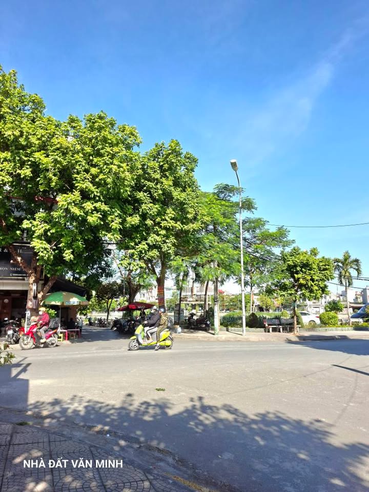 Bán đất tặng nhà mặt đường Hoàng Minh Thảo Hải Phòng 57m² giá 8.9 tỷ - Cơ hội đầu tư hấp dẫn!