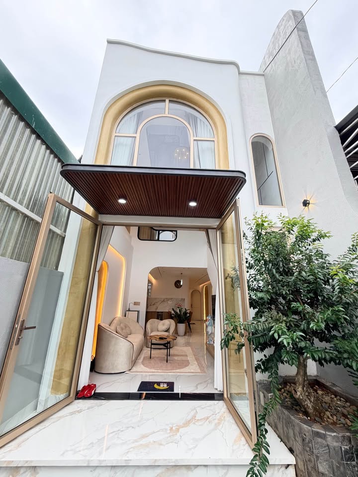 Nhà đẹp mặt tiền Phạm Ngũ Lão, Buôn Ma Thuột 86m² giá 3.999 tỷ - Thiết kế hiện đại, đầy đủ công năng!