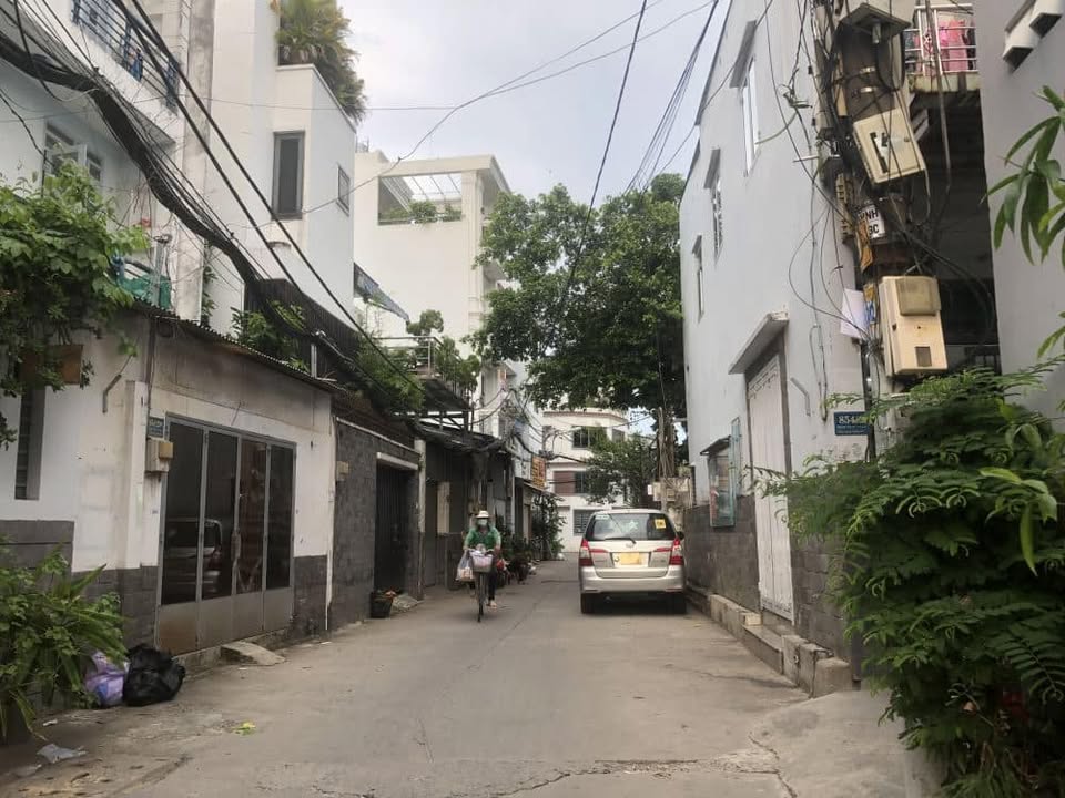 Nhà vườn quận 7, Phú Thuận 266m² giá 9.9 tỷ - Không thể bỏ lỡ!