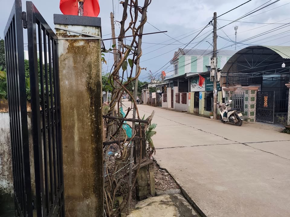 Nhà cấp 4 Đại Nghĩa, 267m² giá 900 triệu - Gần trường học, kinh doanh thuận lợi!