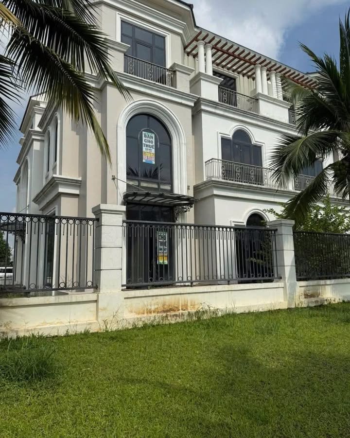 Biệt thự song lập Vinhomes Grand Park Quận 9 412.5m² giá 65 tỷ - Thiết kế theo phong cách riêng!