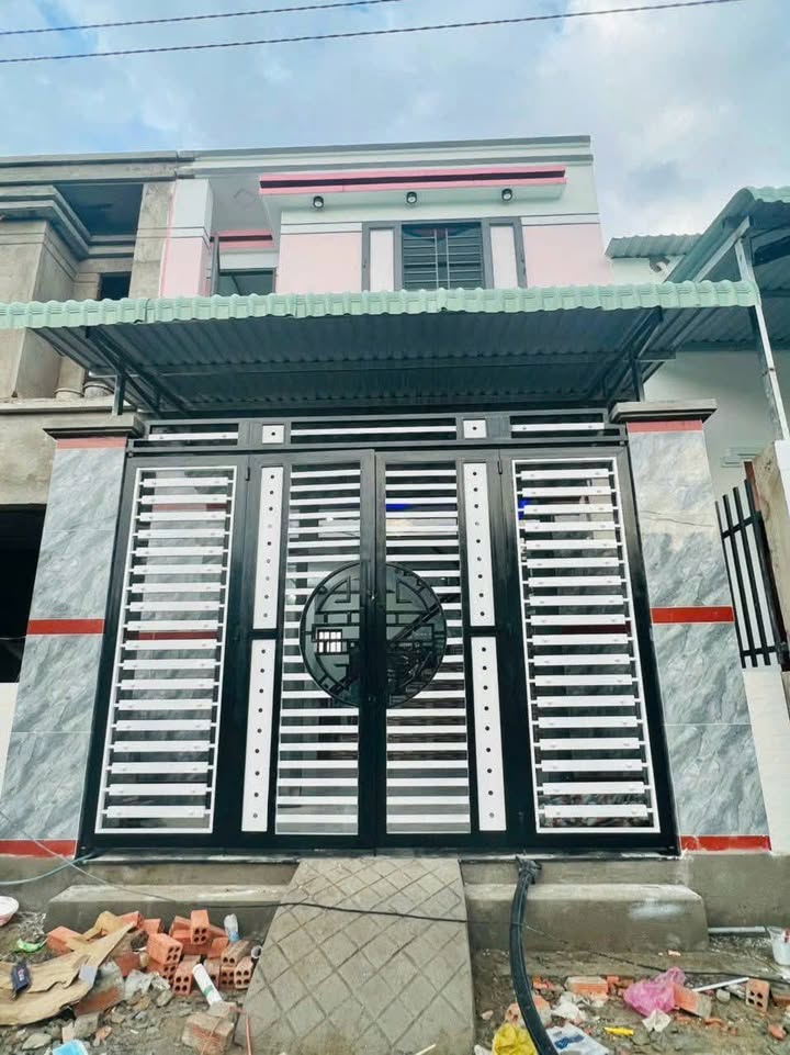 Nhà lầu trệt Tân Phước Khánh 60m² giá 4 triệu - Nhà sạch sẽ ở ngay!