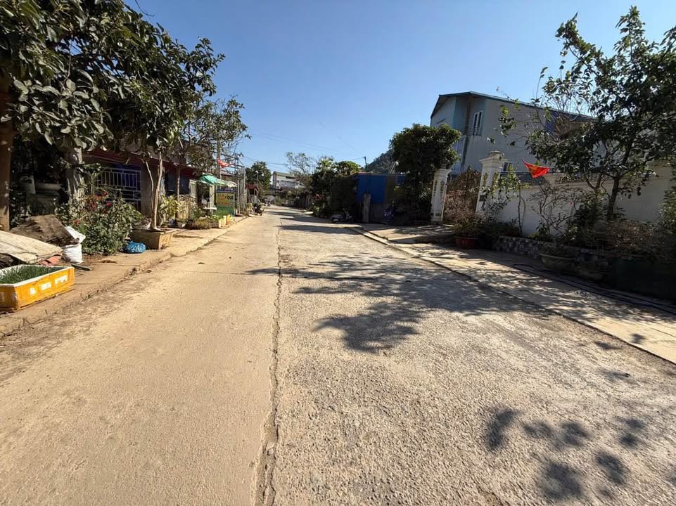 Đất kinh doanh Bó Bun, Mộc Châu 392m² - Cơ hội đầu tư tuyệt vời!