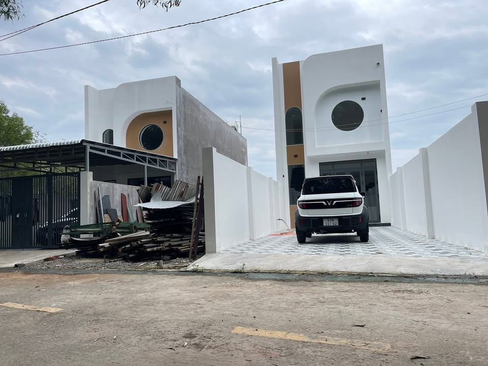 Nhà riêng Tân Đông Hiệp Dĩ An 125m² giá 2.28 tỷ - Sẵn sàng vào ở ngay!