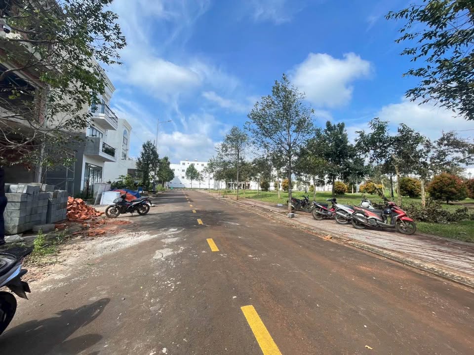 Đất KĐT Ân Phú Tân An 100m² giá 3.55 tỷ - Đầu tư lý tưởng với view hoa viên đẹp!