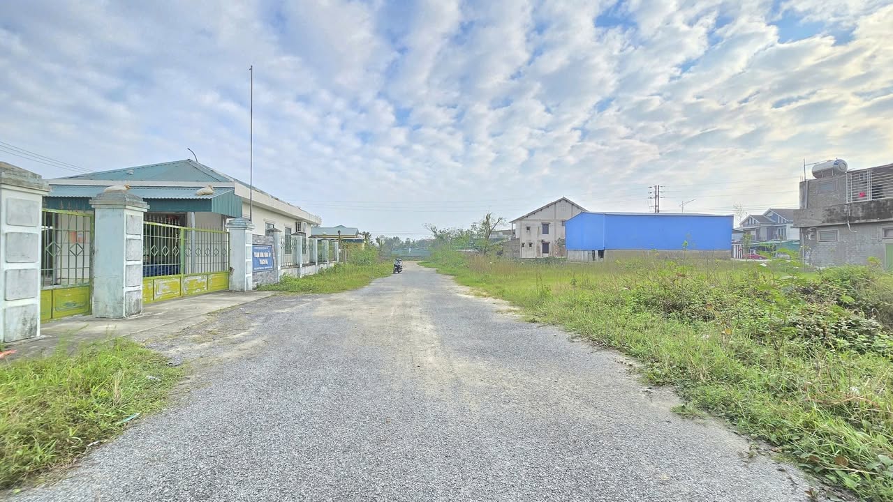 Đất nền Trần Phú, Hà Tĩnh 171m² giá 3.5 tỷ - Vị trí đắc địa, sổ đỏ chính chủ!