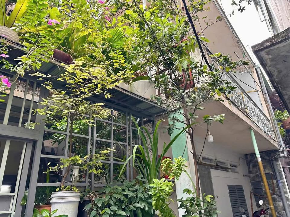 Nhà cho thuê đường Nguyễn Văn Đậu, quận Bình Thạnh 36m² - Nội thất cơ bản, giá tốt!