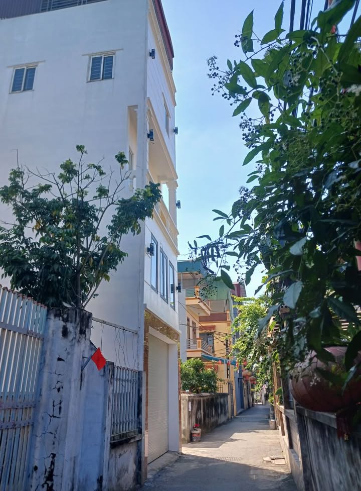 Nhà 5 tầng lô góc tại Yên Mỹ, Thanh Trì 37m² giá 5 tỷ - Mặt ngõ thông thoáng!