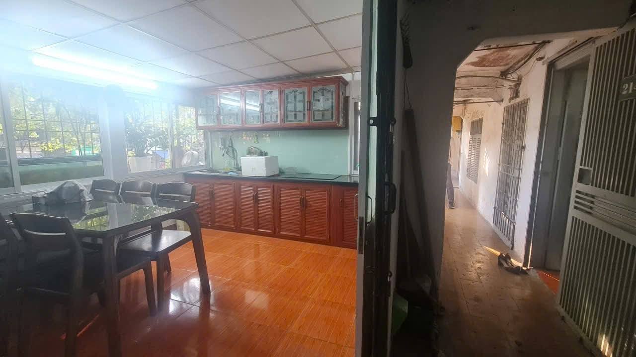 Nhà tập thể Thành Công 35m² giá thỏa thuận - Vị trí đắc địa tại Ba Đình!