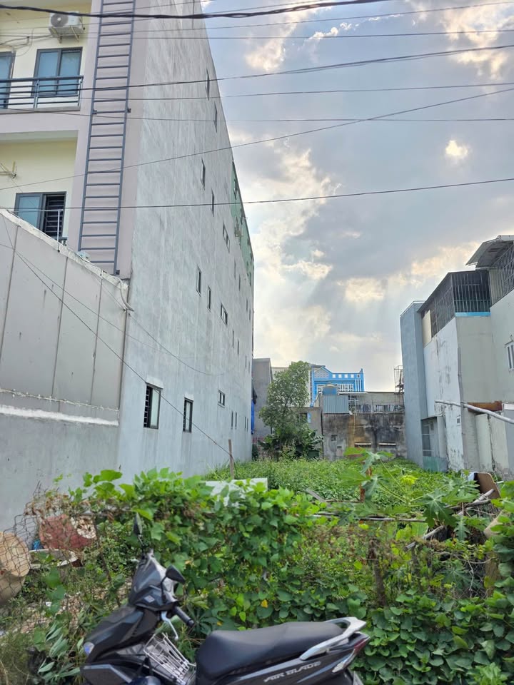 Đất nền Thạnh Lộc 171m² giá 6.8 tỷ - Xây dựng tự do, đường xe hơi thông!