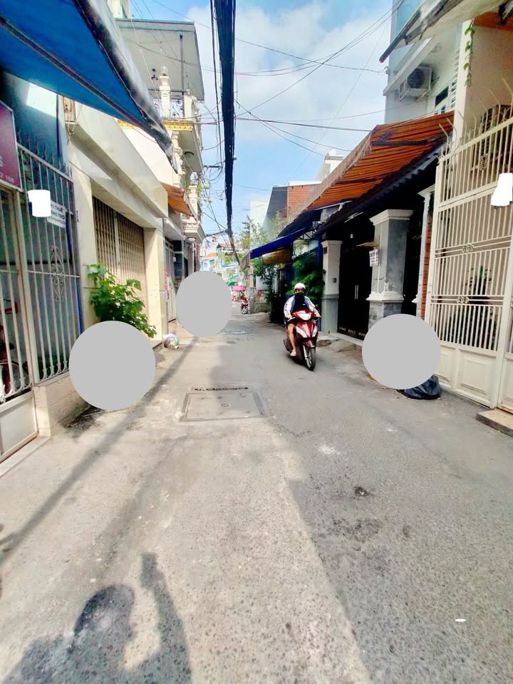 Nhà đẹp mới xây hẻm xe tải Âu Dương Lân, P3, Q8 - 3PN, giá chỉ 6.6 tỷ!