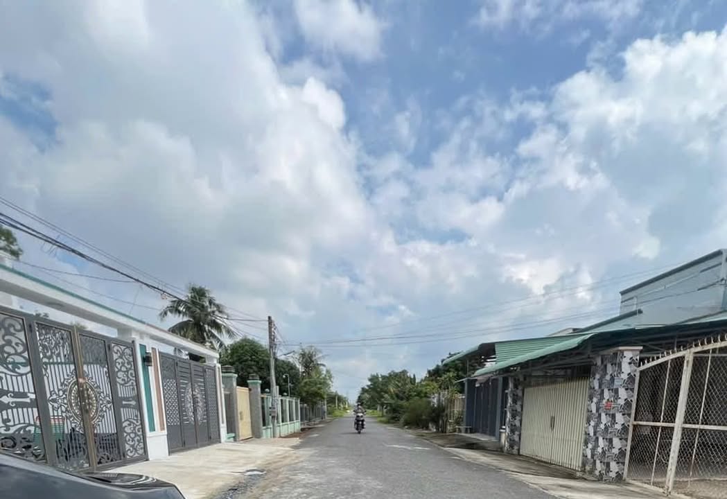 Đất nền 125m² hẻm 8 Nguyễn Văn Linh, Tây Ninh - Giá chỉ 300 triệu!