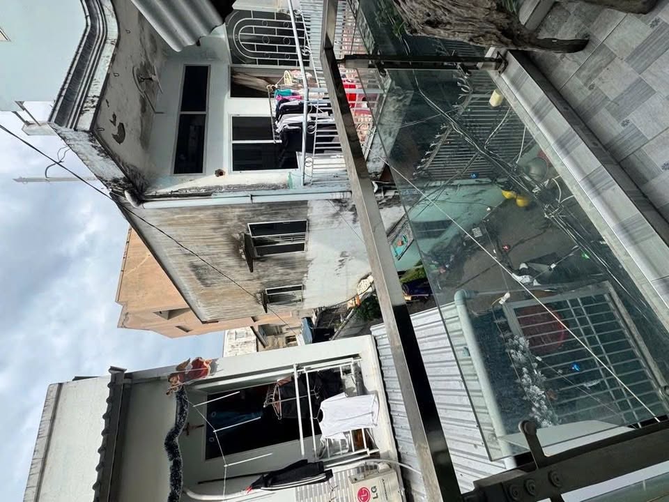 Nhà riêng 1PN đường Xóm Chiếu, Q4 - 10m² giá 1.15 tỷ - Nhà mới xây 100%!