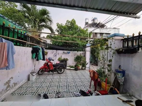 Nhà Lái Thiêu 89m² giá 2.69 tỷ - Sân xe rộng rãi, tiện ích đầy đủ!