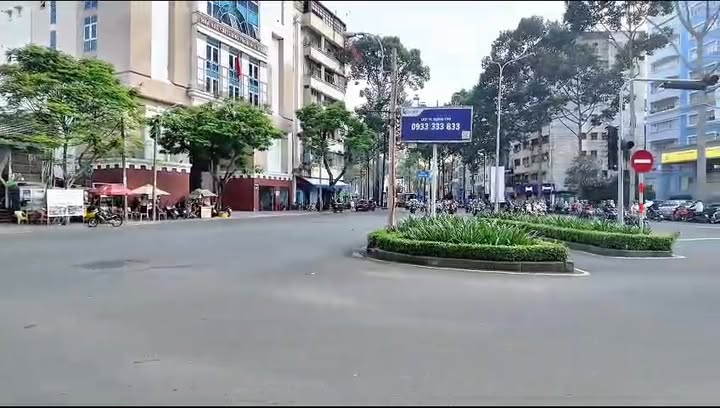 Nhà phố góc 2 mặt tiền Nguyễn Cư Trinh, Quận 1, 660m² giá 575 tỷ - Đầu tư sinh lời cao!