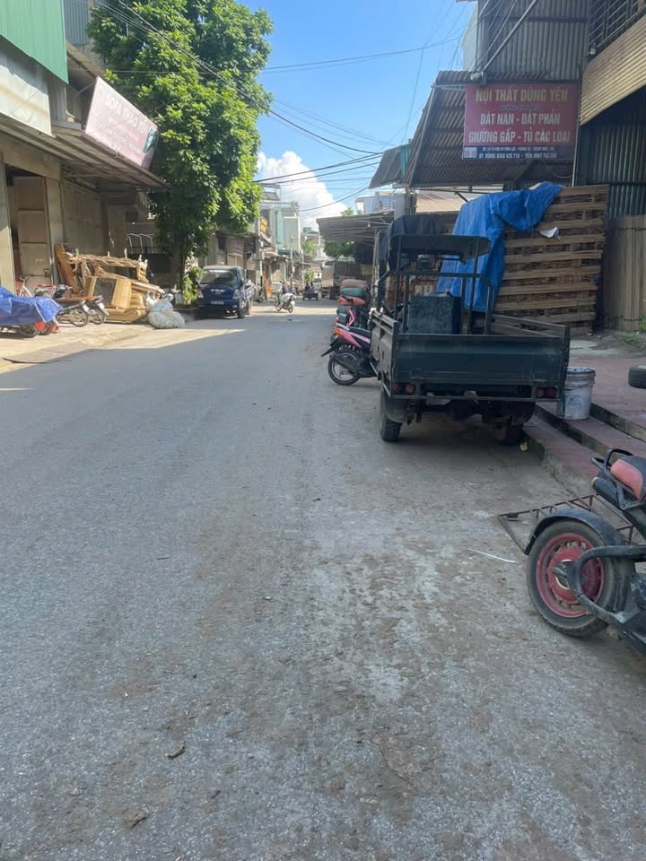 Lán xưởng 2 tầng tại Phùng Xá, Thạch Thất 102m² - Giá thỏa thuận hấp dẫn!