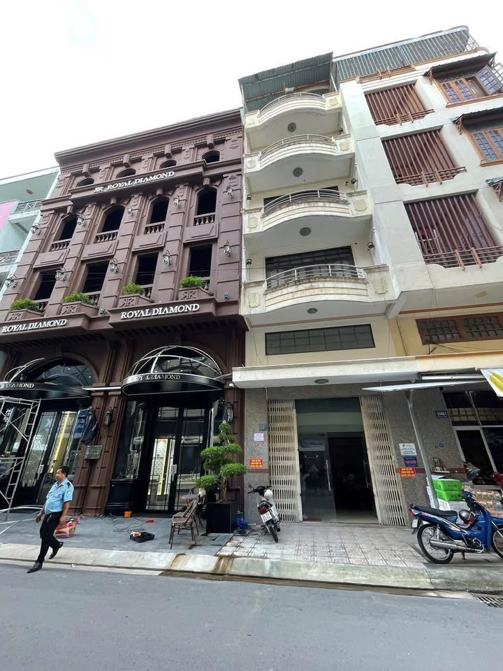 Nhà mặt tiền Ung Văn Khiêm, Ninh Kiều 550m² giá 20 triệu/tháng - Phù hợp kinh doanh lâu dài!