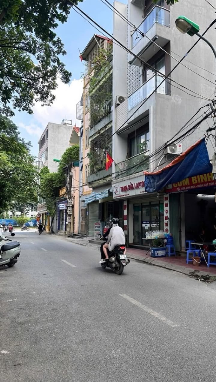 Nhà 4 tầng mặt ngõ Trịnh Văn Bô, 45m² giá 7 tỷ - Đầu tư lý tưởng!