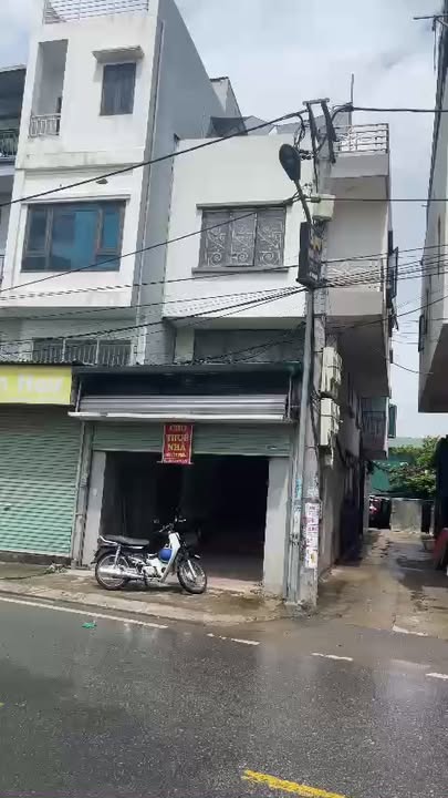 Nhà cho thuê mặt đường lớn Phố Đông, An Khánh 2.5 tầng - Tiện lợi cho kinh doanh!