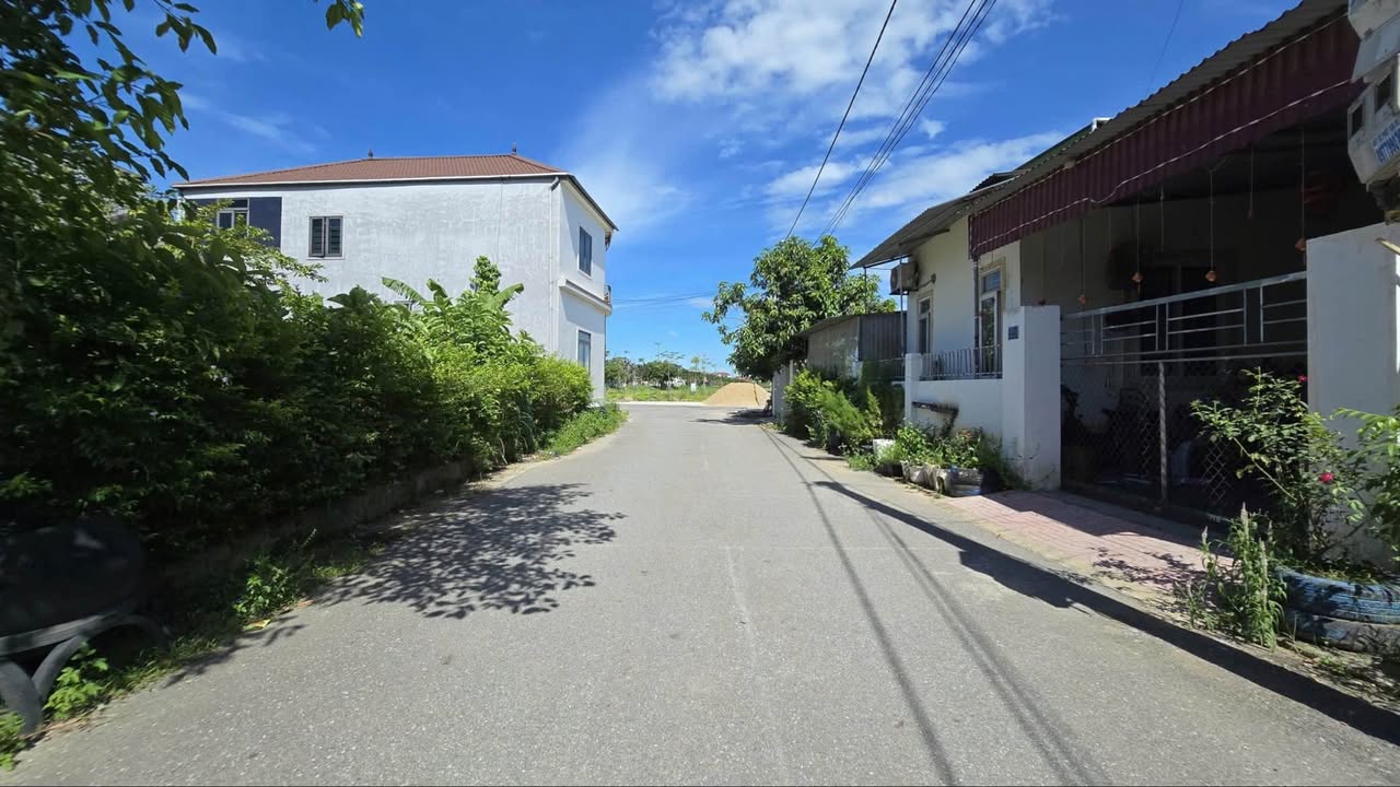 Đất nền TDP Hồng Hà, Trần Phú, Hà Tĩnh 100m² giá 2.xxx tỷ - Vị trí đắc địa, thuận tiện kinh doanh!