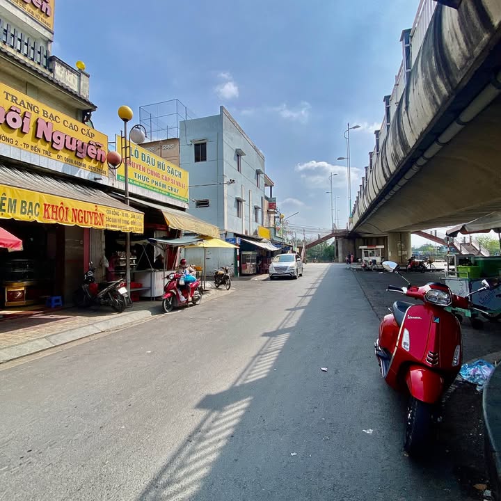 Nhà Gốc 2 Mặt Tiền Phường 2 Bến Tre 43m² Giá 3.2 Tỷ - Đang Cho Thuê 16 Triệu/Tháng!