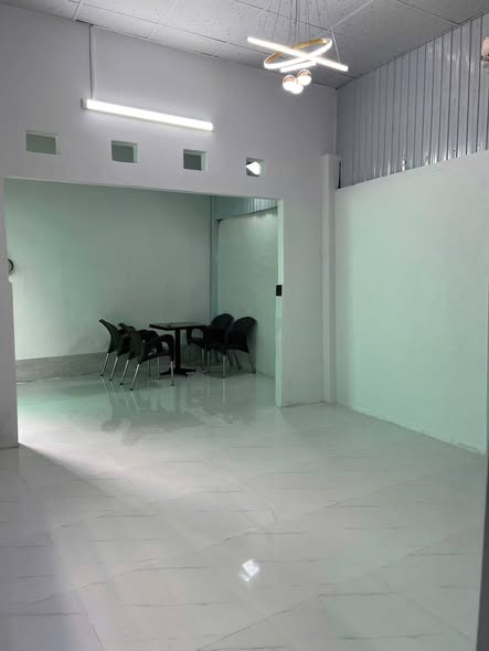Nhà phố Mỹ Hòa, Long Xuyên 60m² giá 520 triệu - Sân rộng, giá thương lượng!