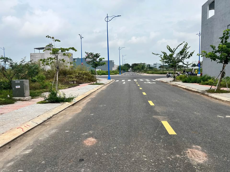 Lô Đất Lan Anh 1, Tam Long 104m² giá 2.47 tỷ - Vị trí trung tâm, pháp lý rõ ràng!