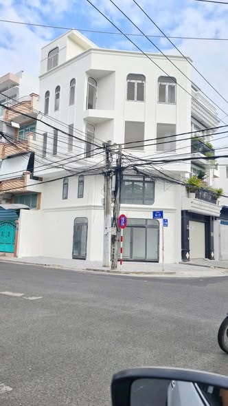 Bán nhà mặt tiền 2 mặt đường Âu Cơ, Nha Trang - Diện tích 28.7m² giá chỉ 8 tỷ!