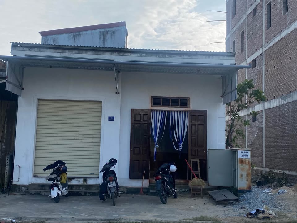 Nhà phố 100m² tại phường Thạch Trung - Không gian sống thoáng đãng!