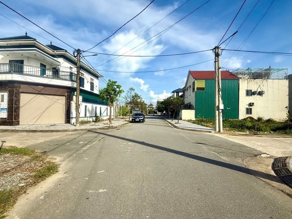 Đất 2 mặt tiền ngõ 121, đường Hà Hoàng, 299.2m² giá 7 tỷ - Đầu tư sinh lời ngay!