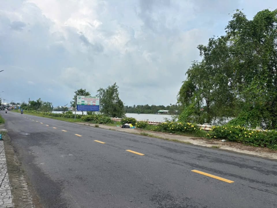 Đất nền 1500m² Lộ Vòng Cung, An Bình, Cần Thơ giá chỉ 5 triệu/m² - Thương lượng tốt!