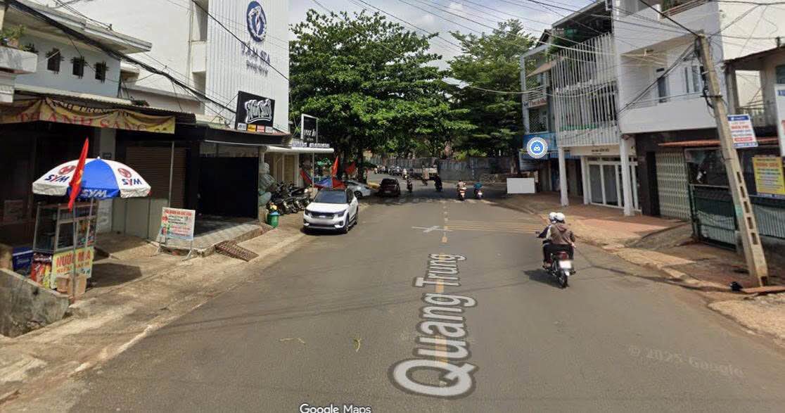 Bán nhà mặt tiền Quang Trung, Buôn Ma Thuột 77m² giá 5.7 tỷ - Vị trí đắc địa gần ngã 6!