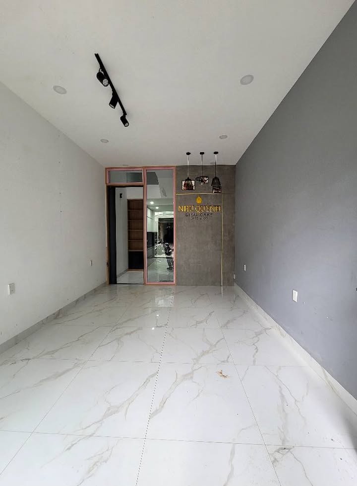 Nhà cho thuê mặt tiền Nguyễn Công Trứ, 68m² giá 10 triệu - Đầu tư sinh lời ngay!