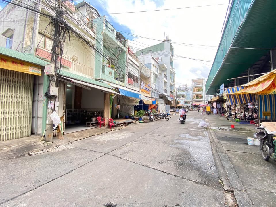 Nhà mặt tiền chợ Mỹ Bình, Long Xuyên 76,3m² giá 8 tỷ - Đầu tư sinh lời ngay!