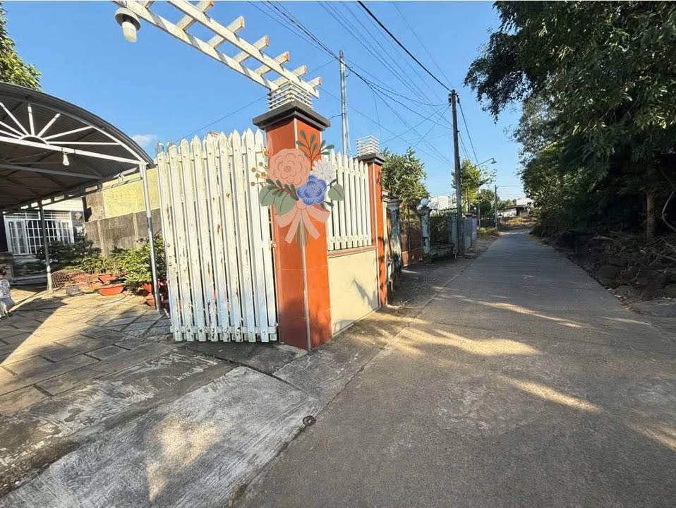 Nhà riêng tại xã Phú Bình, Long Khánh, Đồng Nai - 400m² chỉ 2.2 tỷ - Dọn vào ở ngay!