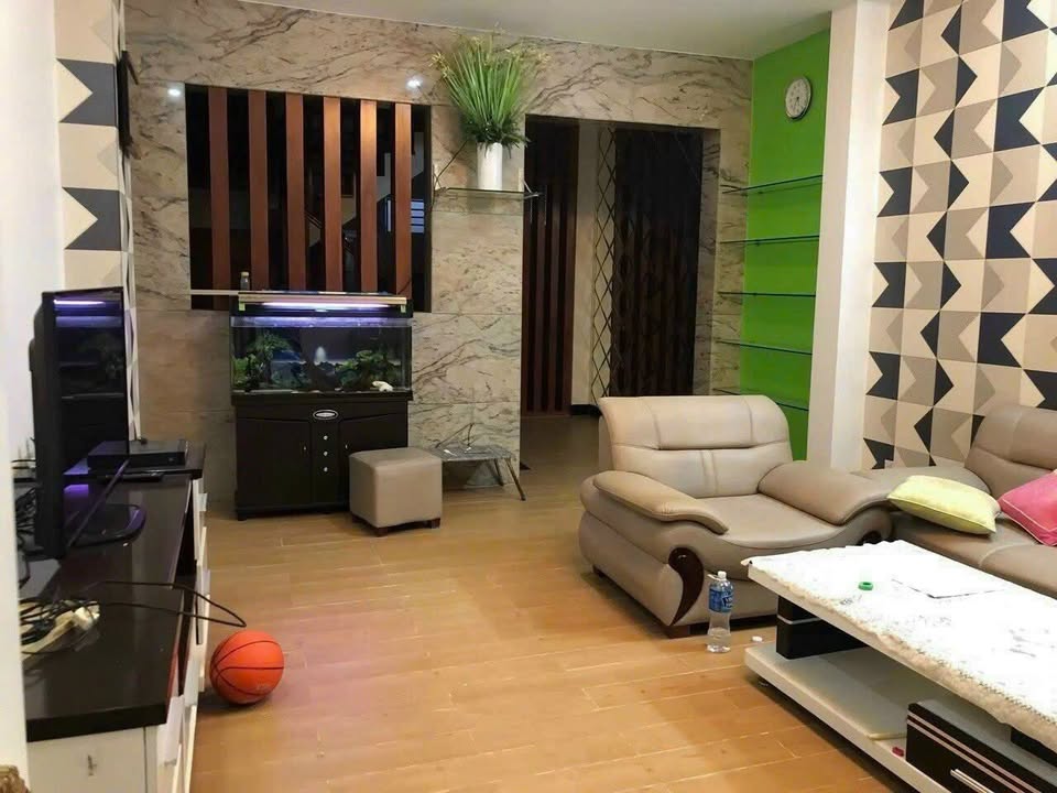 Nhà cho thuê đường Huỳnh Tấn Phát, Quận 7, 90m² giá 15 triệu - Full nội thất, tiện nghi!