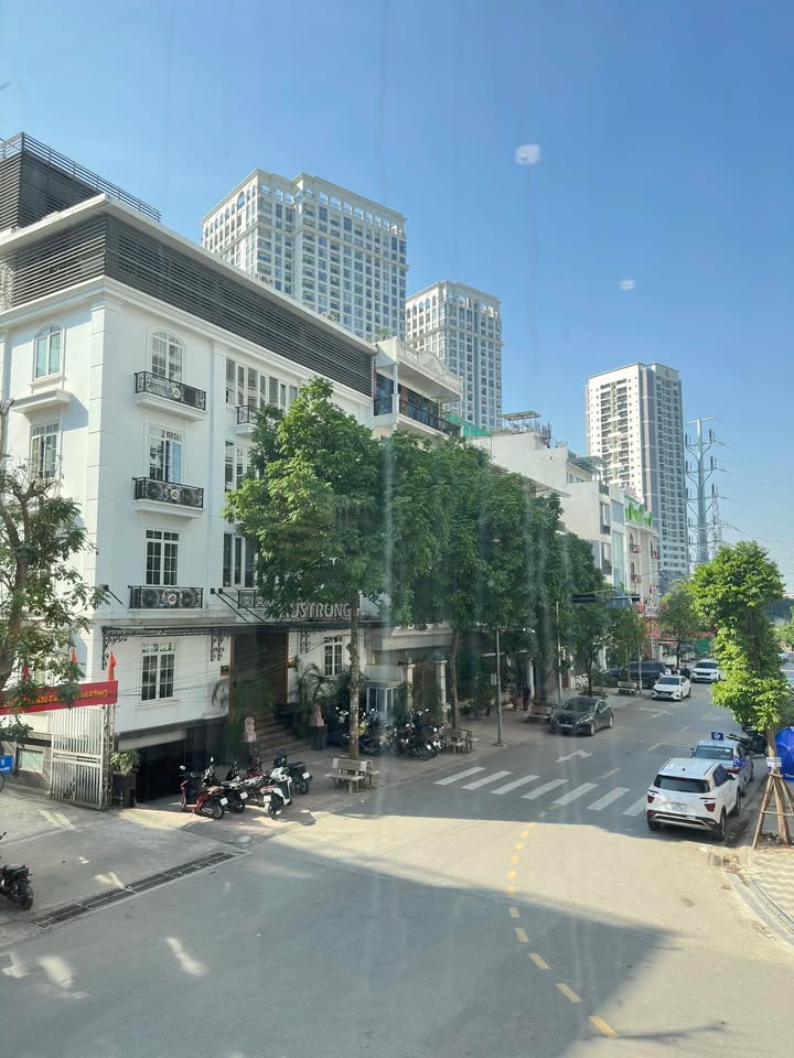 Bán đất mặt ngõ An Dương Vương 400m² - Ô tô vào thoải mái!