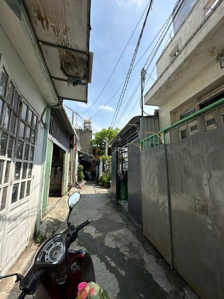 Nhà bán đường Thạnh Xuân 33, phường Thới An, quận 12 - Giá chỉ 1.35 tỷ, chính chủ!