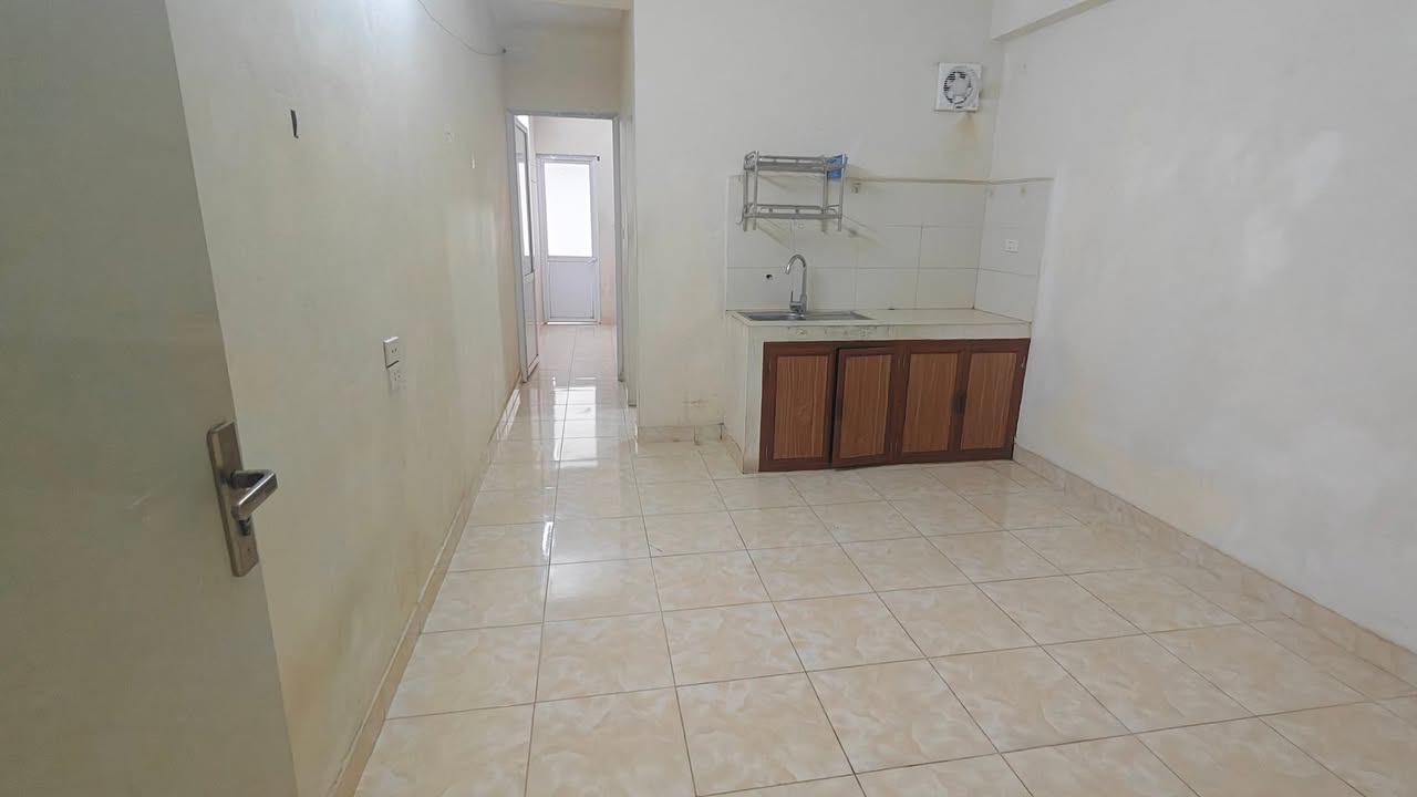 Nhà nhỏ cho thuê tại ngõ 79 Dương Quảng Hàm, 1PN giá 4.6 triệu - Tiện nghi đầy đủ!