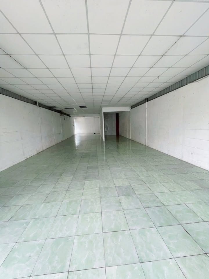 Nhà mặt tiền đường Nguyễn Văn Linh, Cần Thơ 195m² - Cho thuê vị trí đẹp!