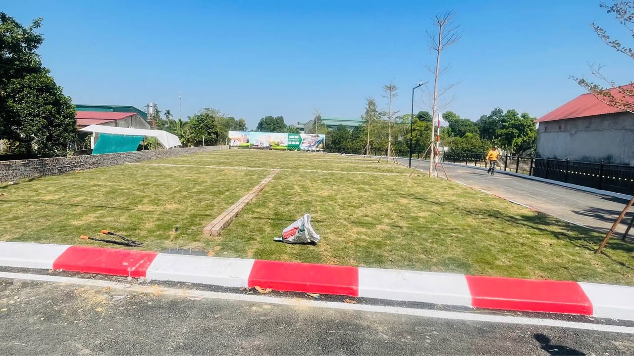 Đất nền Xuân Mai, Chương Mỹ 85m² giá 2 tỷ - View hồ tuyệt đẹp!