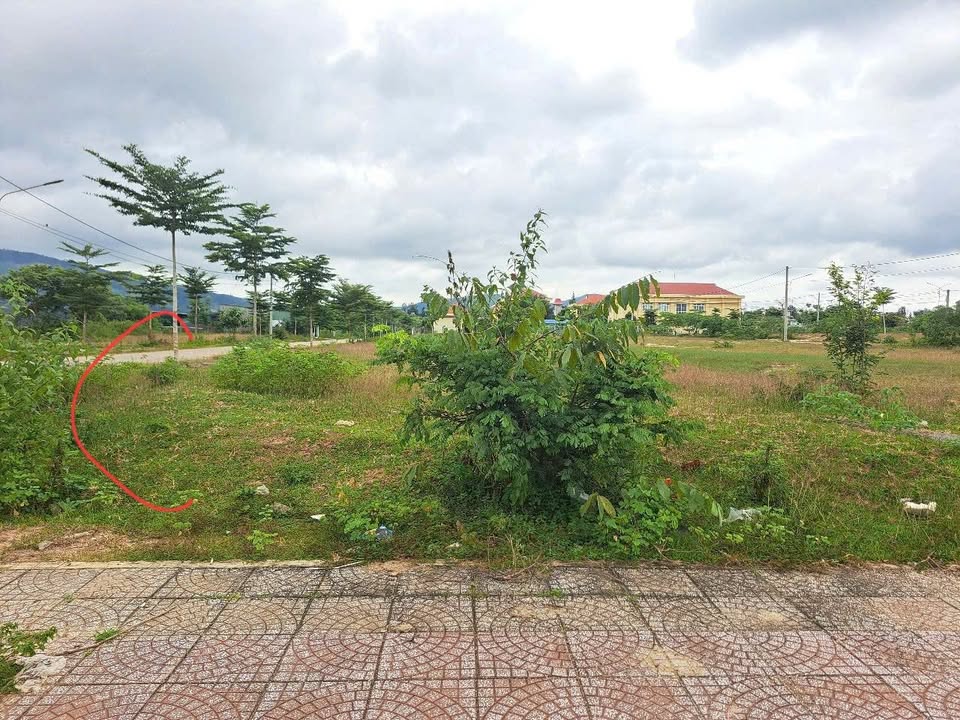 Đất nền góc 2 mặt tiền Thôn 1, Sa Thầy, 243m² - Giá cực tốt cho đầu tư!