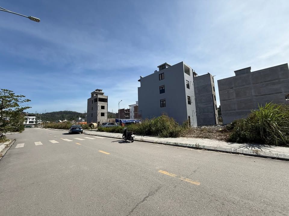 Đất nền tái định cư Hà Lầm 80.5m² giá 6.4 tỷ - Cơ hội đầu tư hấp dẫn!